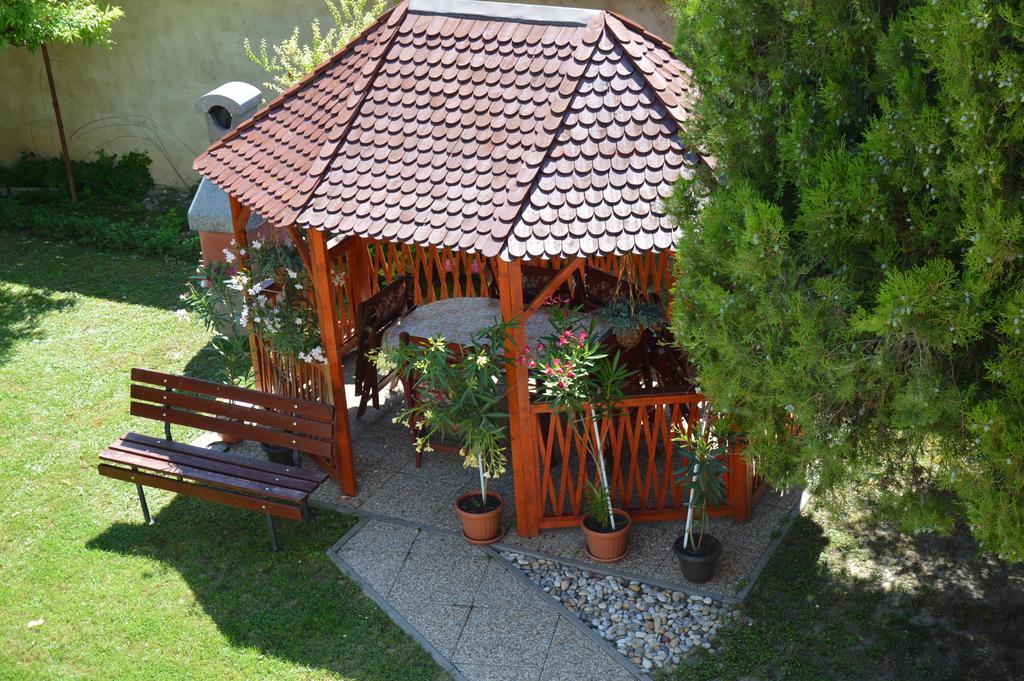 Apartman Aniko Vendeghaz Harkány Pokoj fotografie